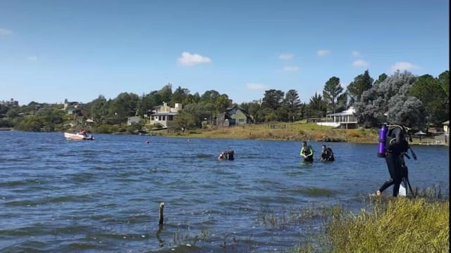 El muchacho es buscado en aguas de Los Espinillos (foto, Resumen de la Región).