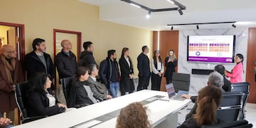 El Ministerio de Desarrollo Económico y Producción presentó oficialmente el Hub de Inversiones, "una iniciativa que marca un hito en la política de promoción económica de la provincia", se dijo en la ocasión.