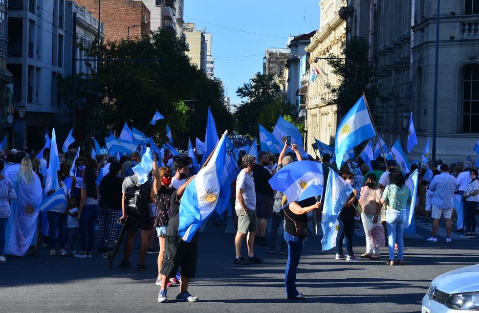 #27F: en Córdoba también marcharon contra la “Vacunación VIP”
