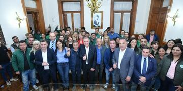 Jaldo firmó el acuerdo salarial con los trabajadores de ATE.