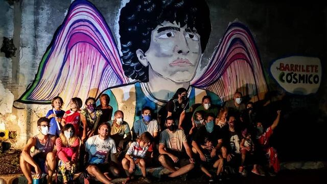 Artistas de Gualeguaychú pintaron un mural para despedir a Diego/ Facebook