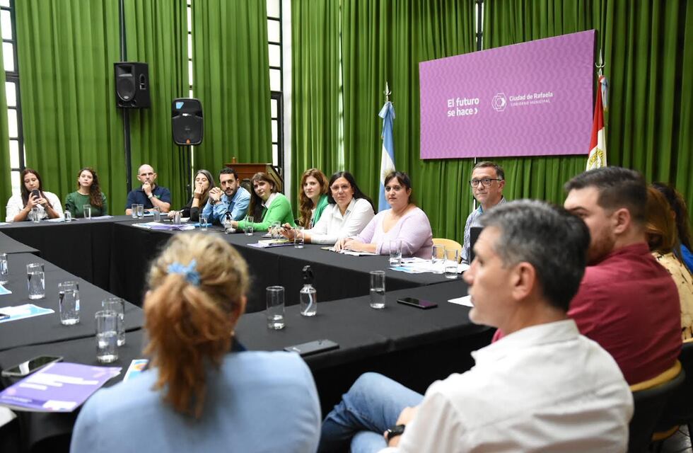Mesa de trabajo para abordar las Políticas de cuidado en entornos laborales