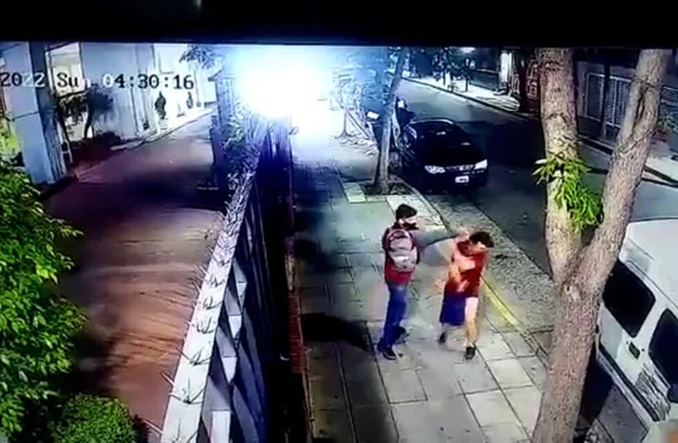 Brutal asesinato en Balvanera: un delincuente le propinó 14 puñaladas en 48 segundos a su víctima