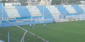 La Academia madrugó a Peñarol en el Miguel Sancho.