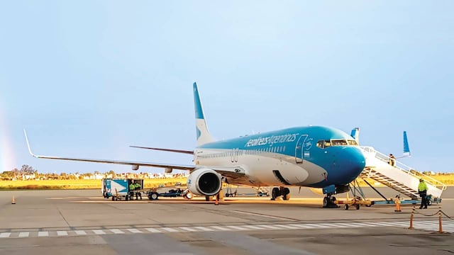Aerolíneas Argentinas es la principal provedora de la terminal de Fisherton.