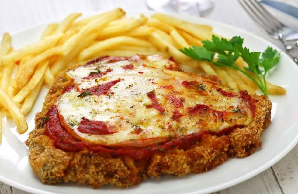 Orgullo argentino: la milanesa napolitana es la mejor carne empanizada del mundo