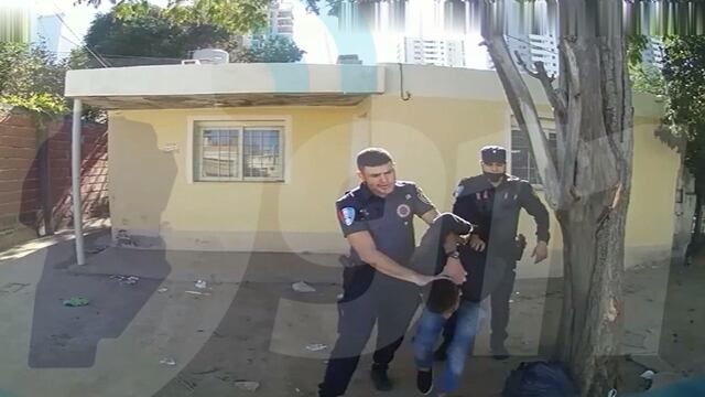 La Policía detuvo a uno de los delincuentes tras una intensa persecución.