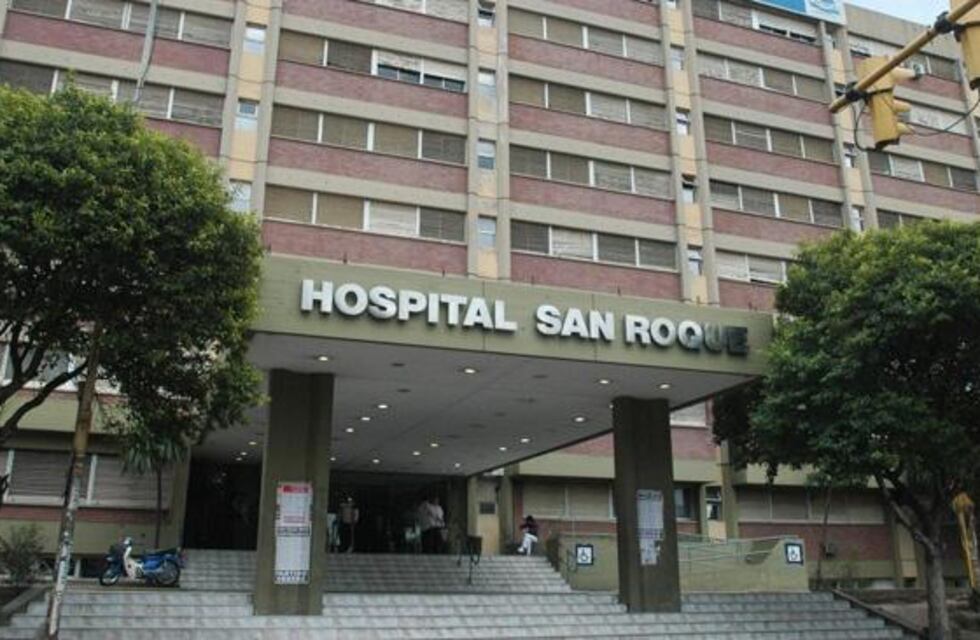 Córdoba: quiso incendiar su departamento y fue trasladado a un hospital