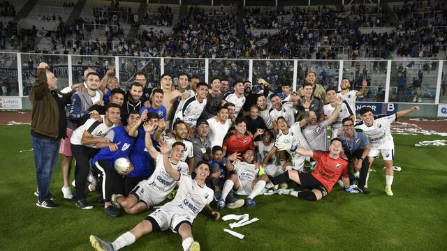 Juniors campeón en la Liga Cordobesa, después de 18 años. (Fotos de Facundo Luque)