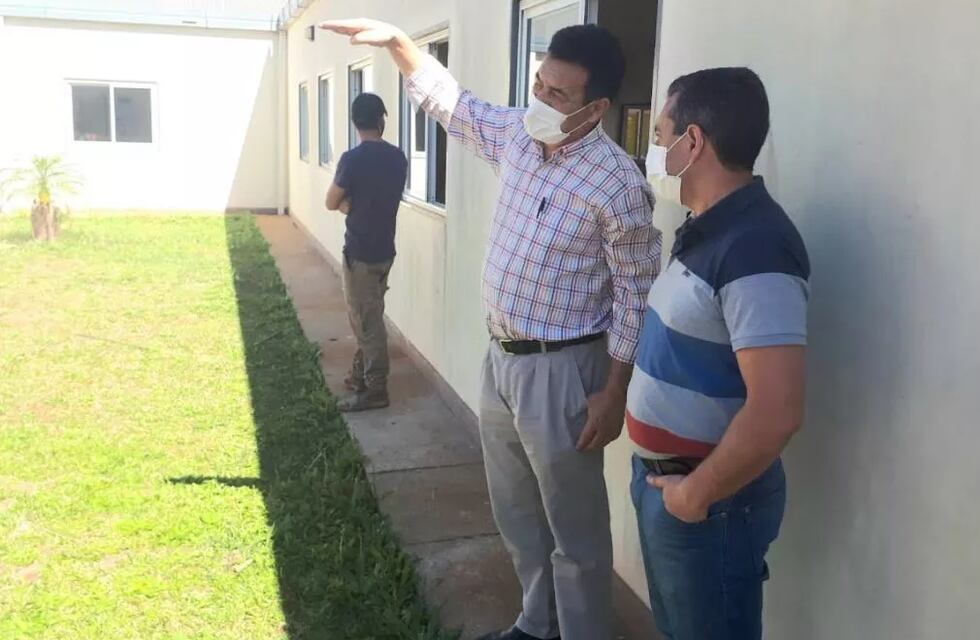 Presentan proyecto para ampliación del Hospital y construcción de casas de servicio en San Pedro