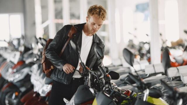 Cómo son los nuevos créditos a motos, monopatines y bicicletas eléctricas.