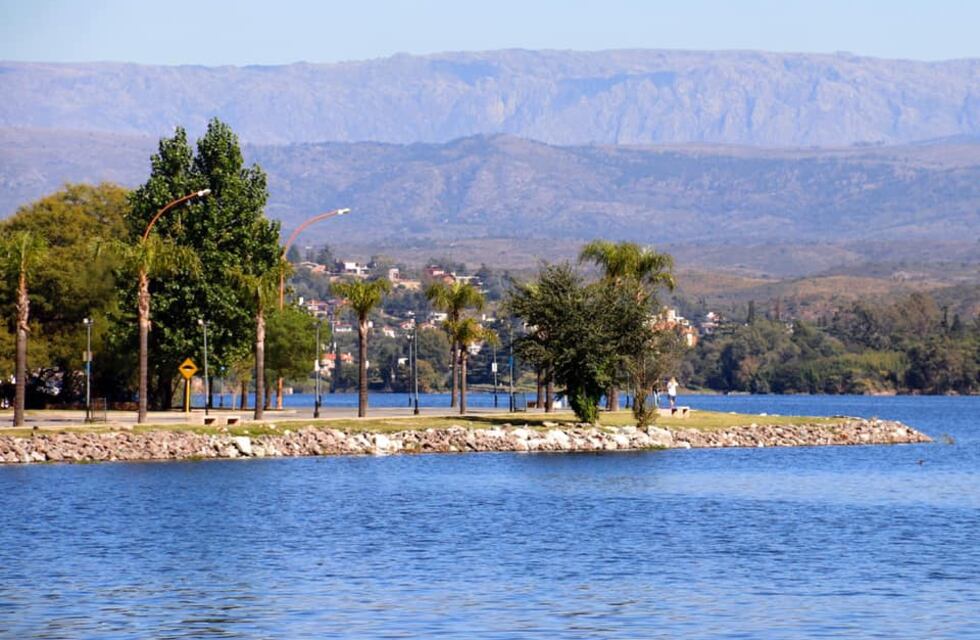 Invierno que parece otoño: martes templado en Carlos Paz, con una máxima prevista de 24°C