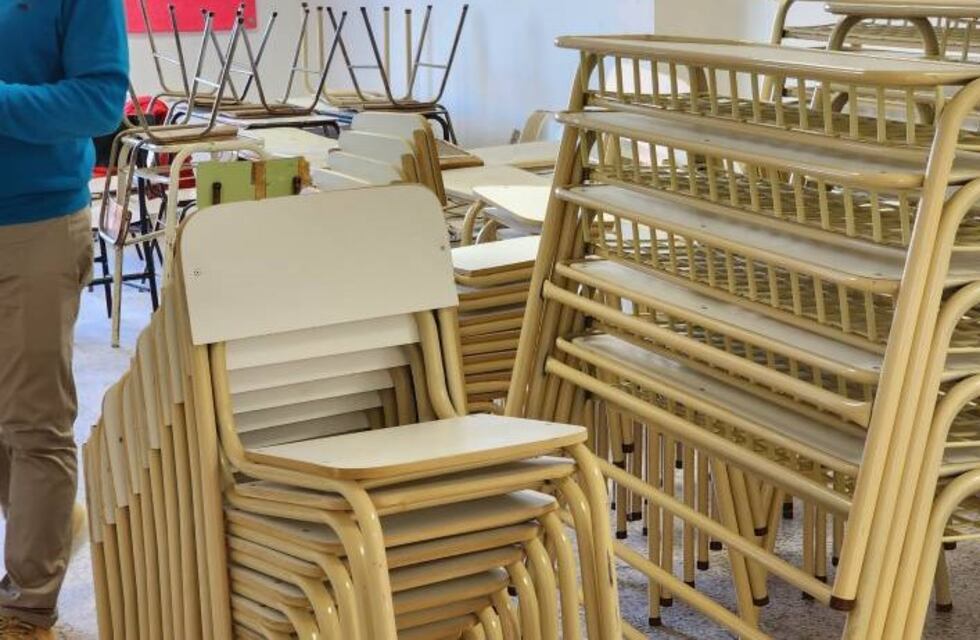 Desde la Provincia llegó nuevo mobiliario para tres escuelas rosaleñas