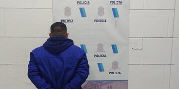 Detuvieron en Tres Arroyos a un hombre por tenencia de arma de guerra