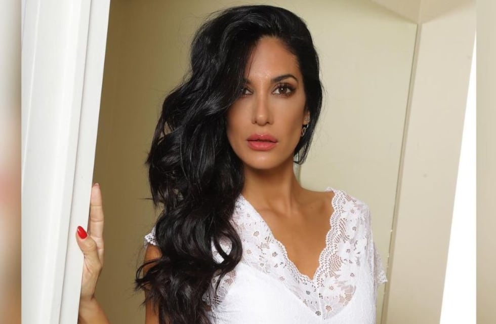 Silvina Escudero se puso un vestido de lencería con transparencias y animal print: “Así estamos”