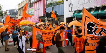 Los trabajadores vuelven a salir a la calle después de la movilización gremial del 26 de febrero.