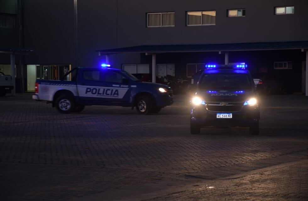 Hallaron el cuerpo de un hombre apuñalado en el departamento de Maipú