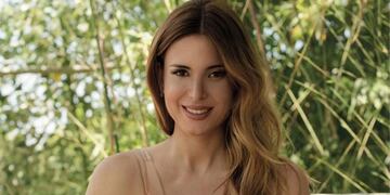 Jesica Cirio conquistó en la alfombra roja con su look. Foto: Instagram.