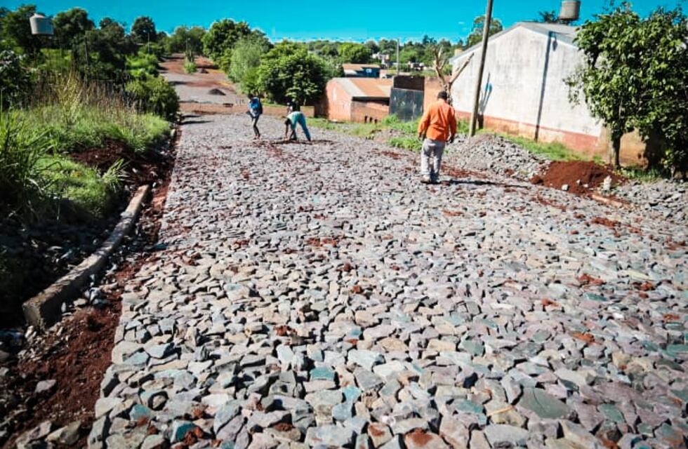 Eldorado: ejecutan tareas de limpieza y arreglo en varios barrios