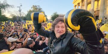 Milei, en la caravana que realizó tiempo atrás en San Luis.