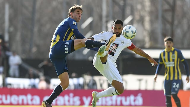 Juan Cruz Komar volvió a jugar como titular en la Academia.