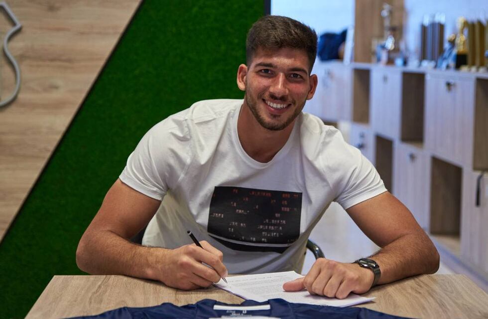 Talleres se aseguró a dos de los jóvenes del plantel profesional