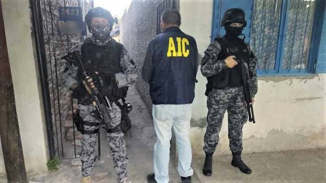 Atraparon a un albañil falso que trasladaba cocaína en Rosario.