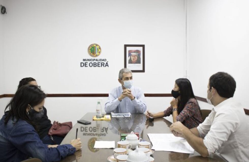 Oberá: se firmó convenio para llevar cursos de oficios a los barrios