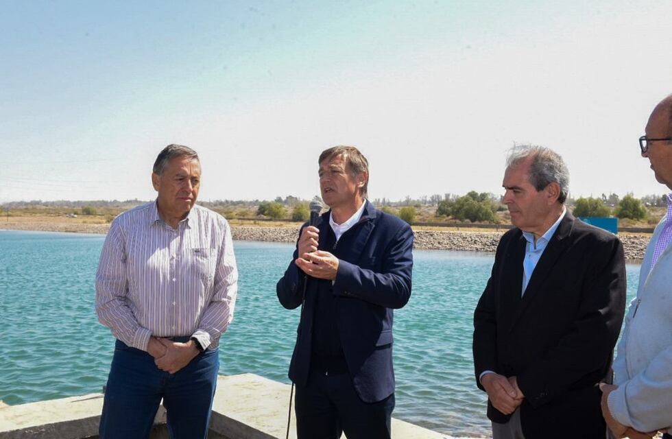Rodolfo Suarez confirmó que licitará el acueducto ganadero en San Rafael con fondos provinciales