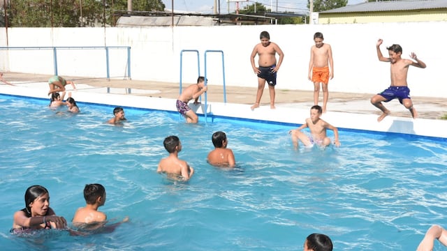 Sigue el programa "Todos al agua"