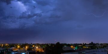 Gentileza / Emilio Diumenjo