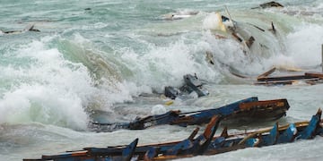 Naufragio de migrantes en Curto, al sur de Italia.