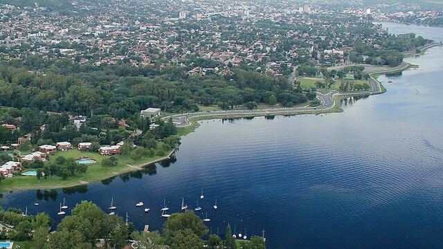 Villa Carlos Paz desde lo alto. (Foto: Facebook / Consejo Urbano Ambiental).