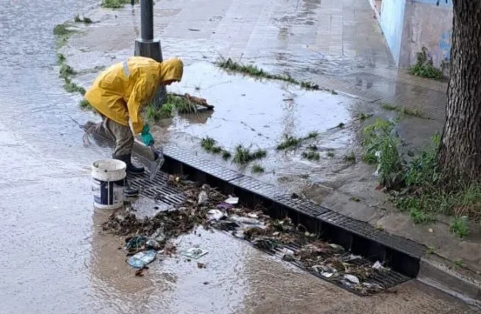 Suspenden festejos por los 450 años de la Ciudad de Santa Fe debido al fuerte temporal de lluvias