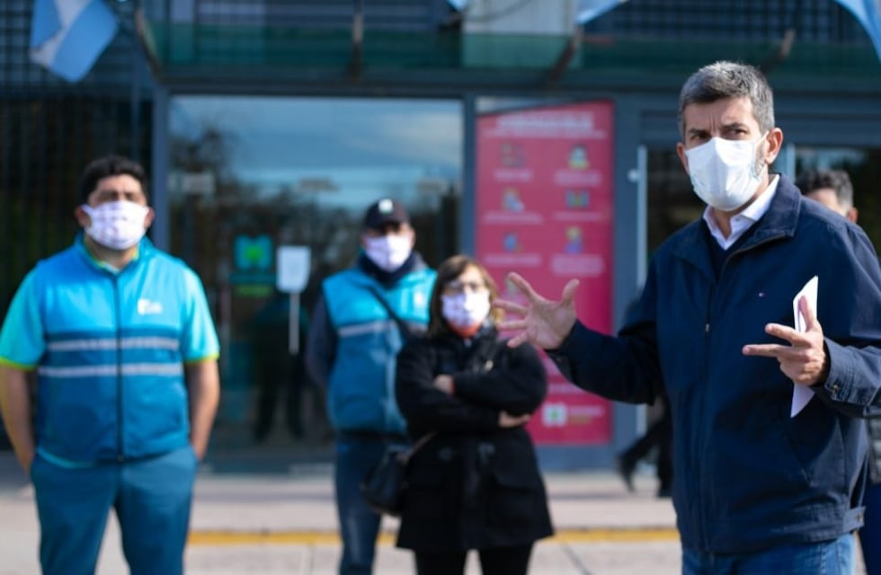 Ulpiano Suarez no descartó más restricciones