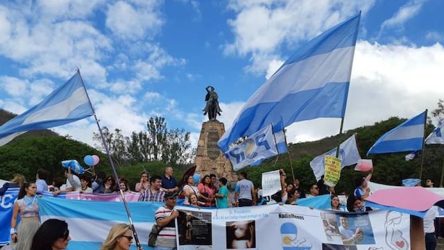 Los comerciantes y vecinos autoconvocados reclamaron por las medidas que interfieren con el trabajo de muchos establecimientos.