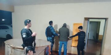 Desmantelan una red de riñas de gallos en Campo Grande.