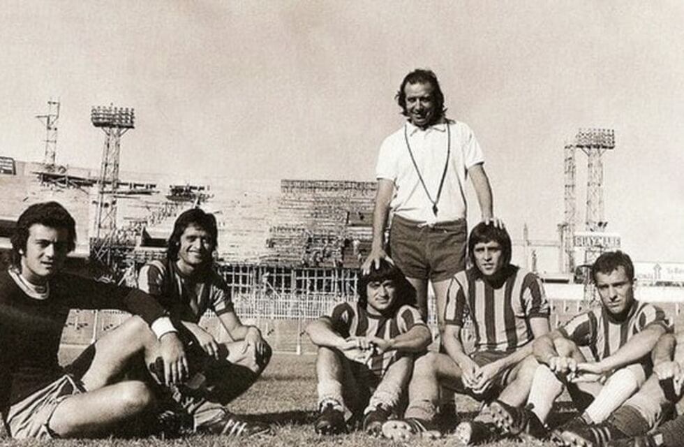 Rosario Central recordó a Carlos Timoteo Griguol como conductor de “Los Picapiedras”