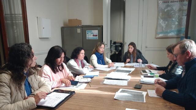 Unos 43 estudiantes de las localidades de Tres Arroyos recibirán becas de transporte