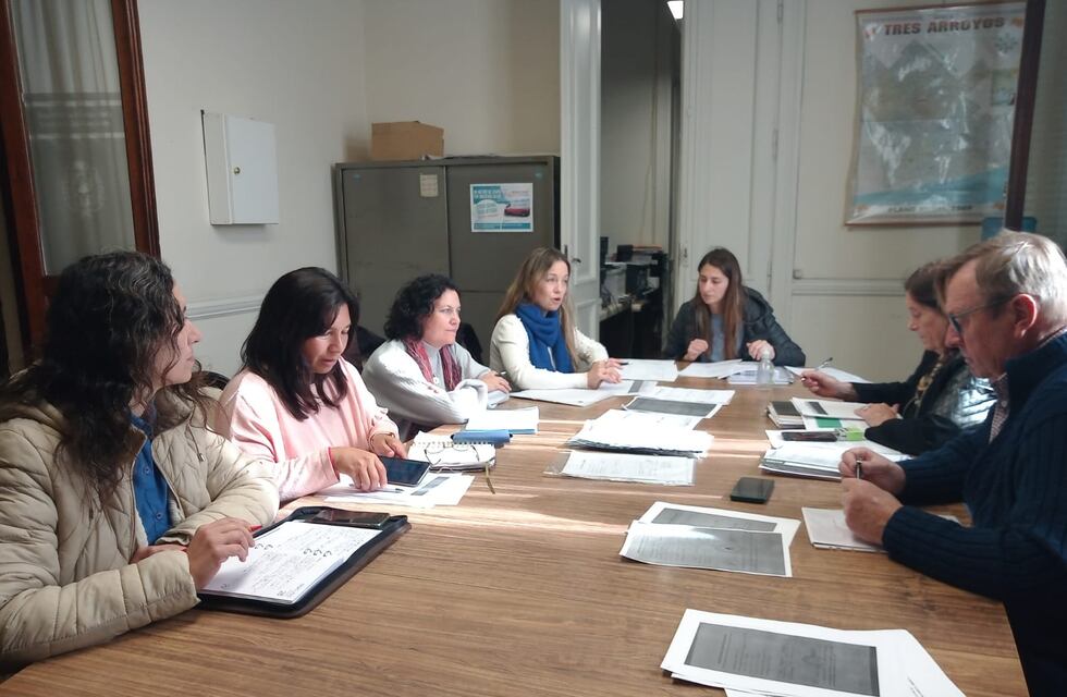 Unos 43 estudiantes de las localidades de Tres Arroyos recibirán becas de transporte