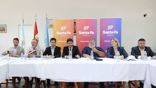 Se llevó a cabo la primera reunión de gabinete en el interior de la provincia, fue en Presidente Roca, cerca de Rafaela