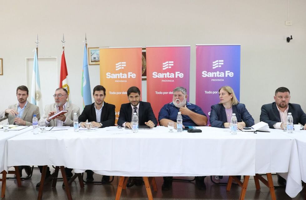 Seguridad, la prioridad que trasladó Pullaro en su primera reunión de gabinete en Presidente Roca