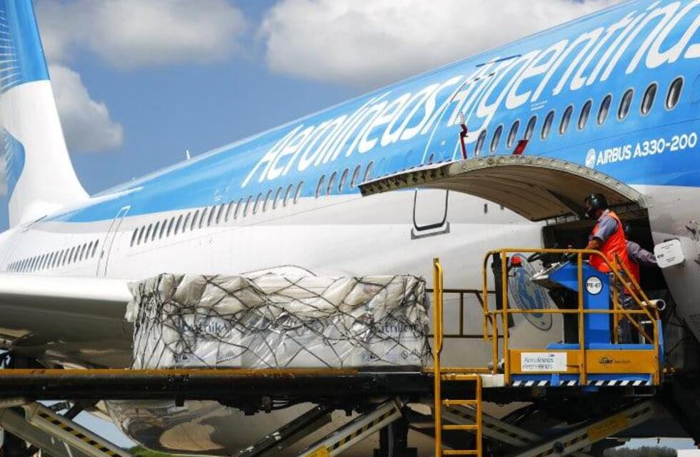 Partió un nuevo vuelo a Moscú en búsqueda de más dosis de Sputnik V