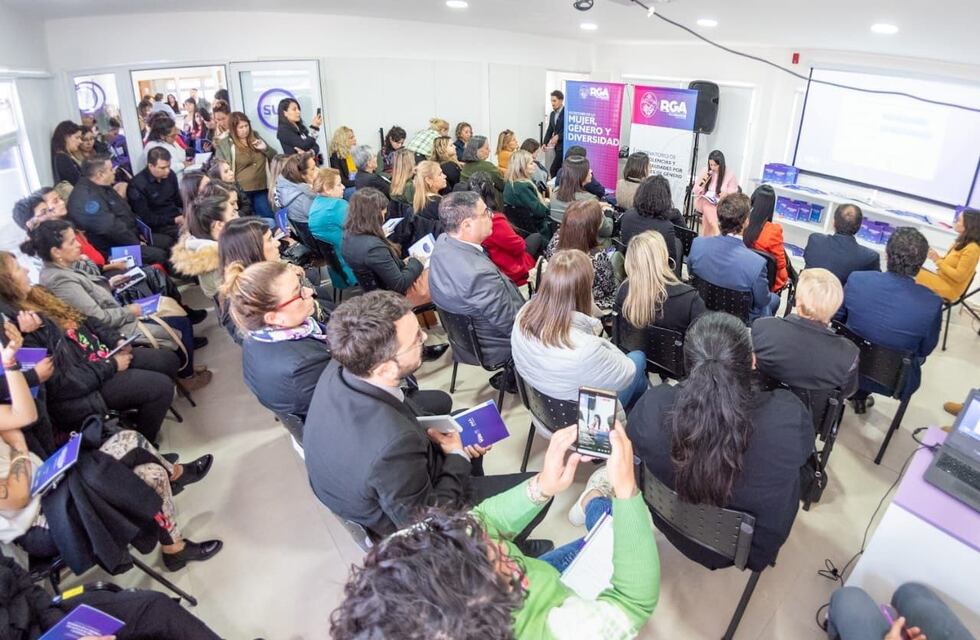 Primer informe del Observatorio de las Violencias y Desigualdades por razones de género