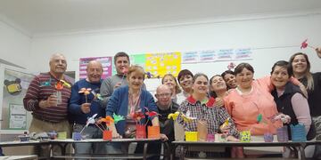 Taller de Manualidades en la EEPA Nº 701