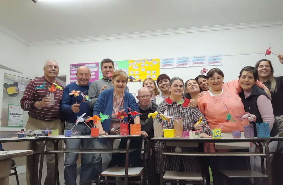 Taller de Manualidades en la EEPA Nº 701