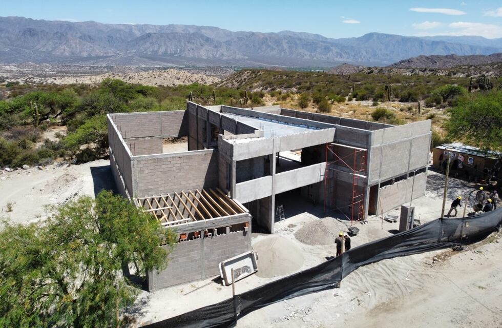 Santa María: se acerca la inauguración de una planta de procesamiento de nueces