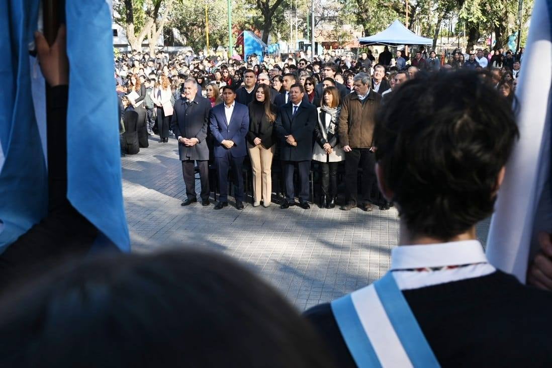 El gobernador Jaldo destacó el valor de la feria que reunió a 35 escuelas de Cruz Alta, Burruyacú y otras localidades.