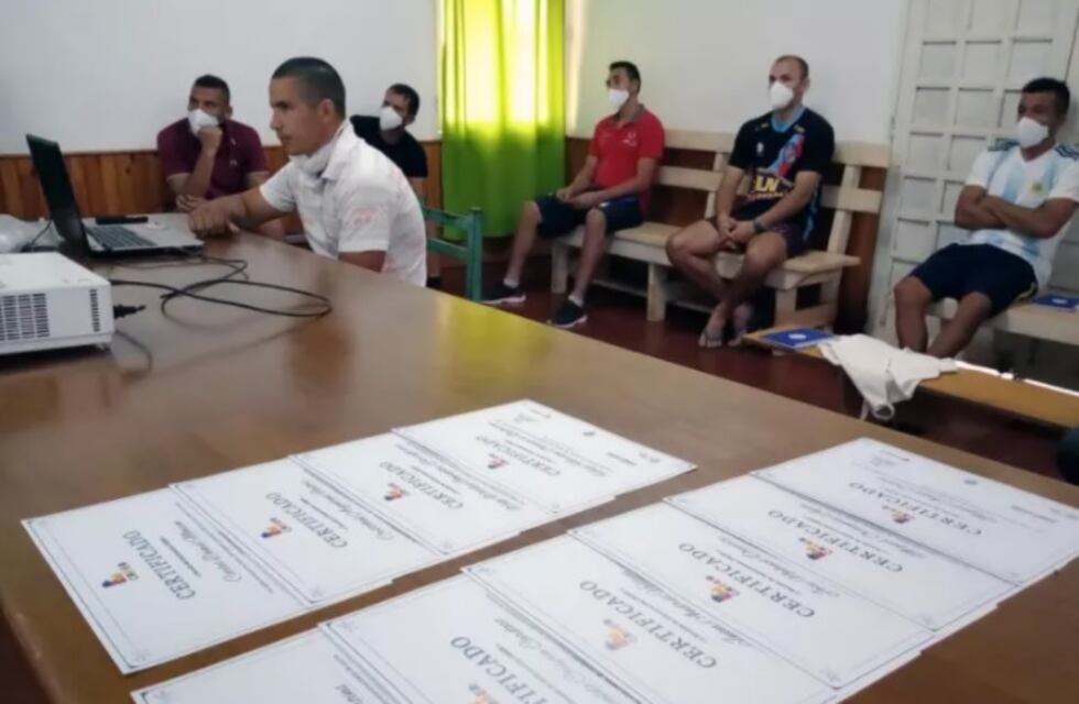 Internos del penal de Eldorado realizaron un curso de cocina
