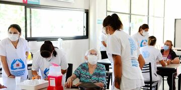 Se aplican un promedio de 100 dosis diarias.